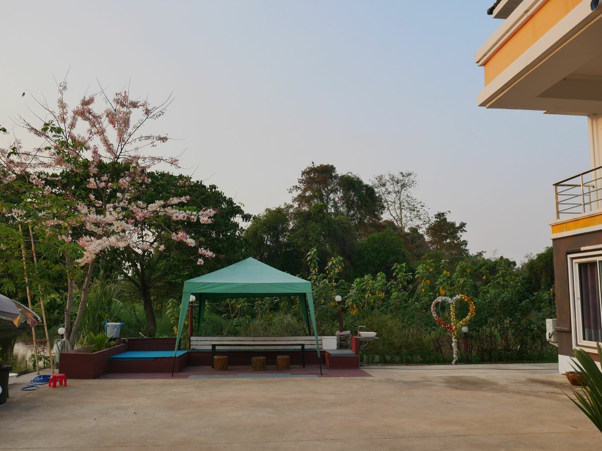Jumpa Resort Hotel Phitsanulok Esterno foto